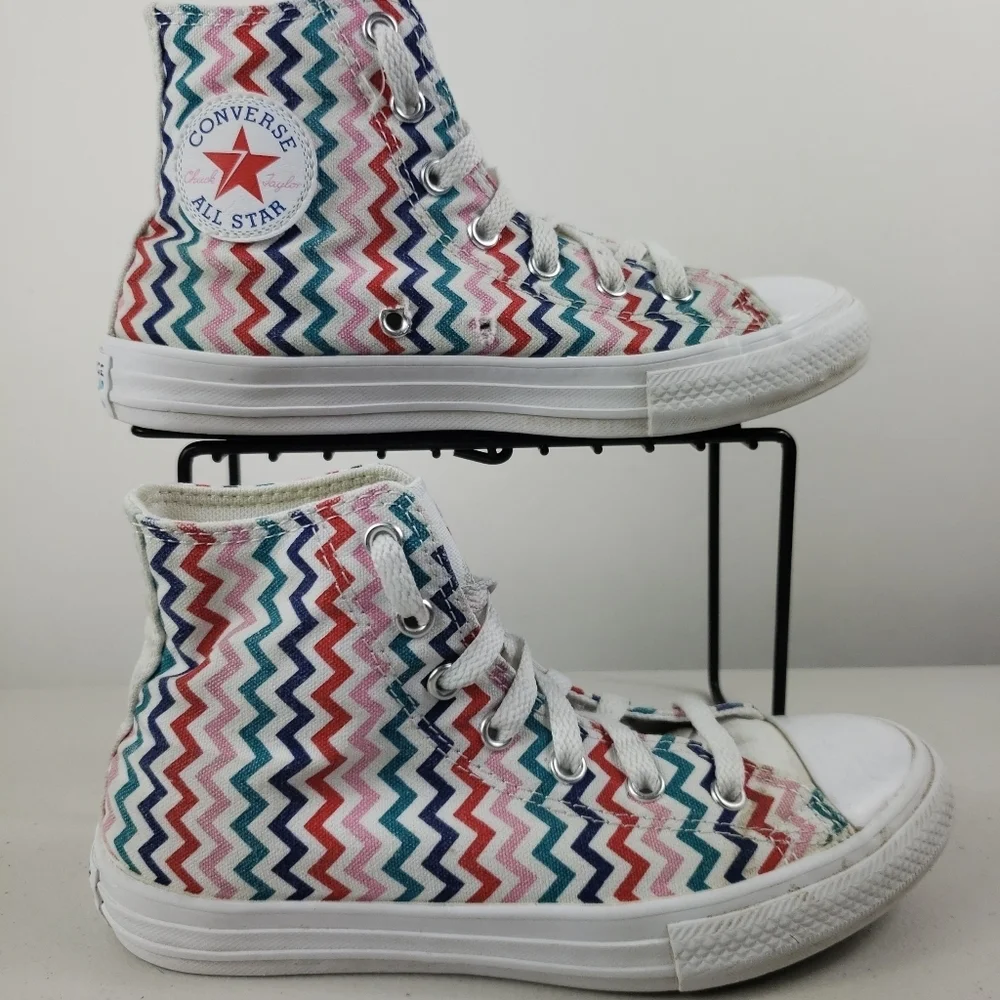 Converse chuck Taylor All-Star sz 2 youth Kids